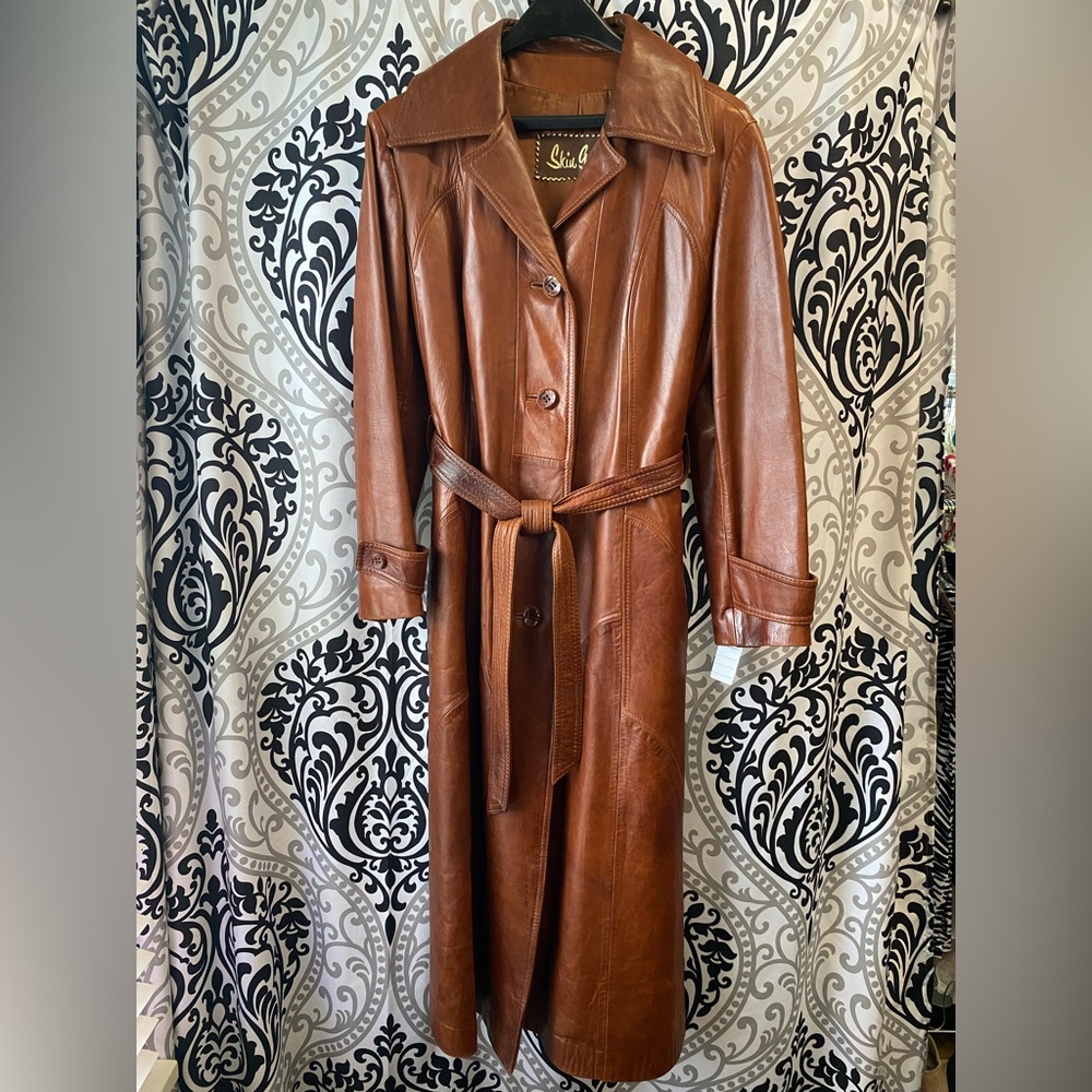 Napa y Ante Leather Trench Coat